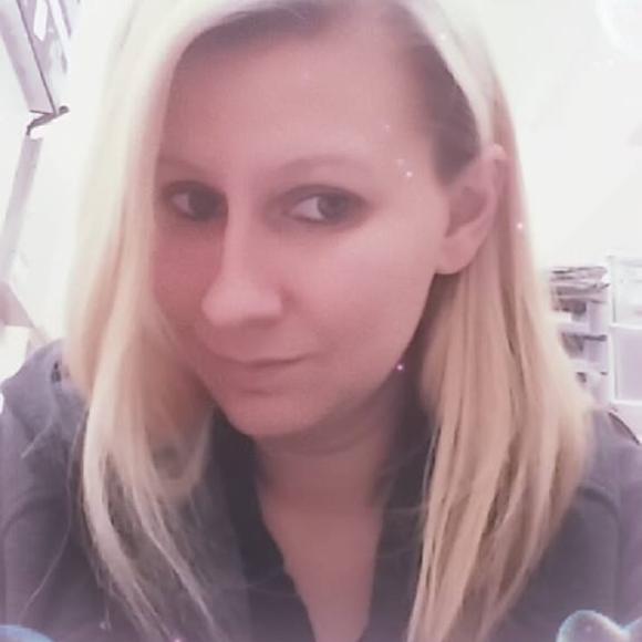 Meet your Posher, Anna - Picture 1 of 1